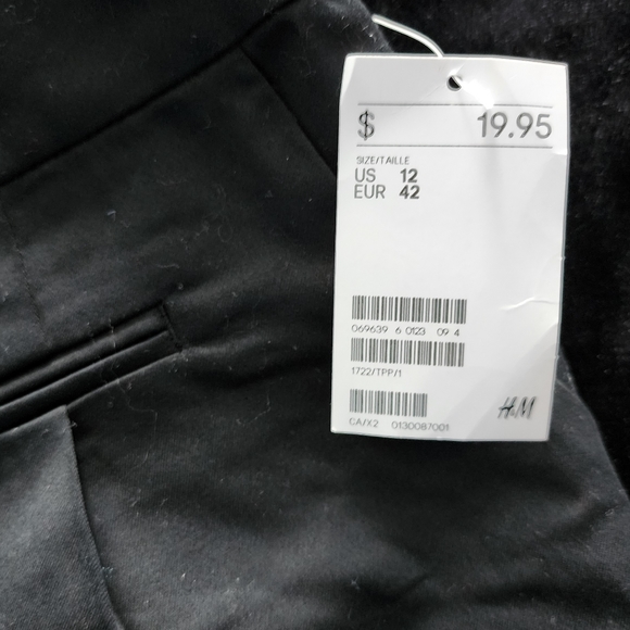 Black Shorts - Picture 4 of 4